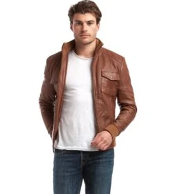 Leren Jas Met Simon Kap En Hoge Kraag